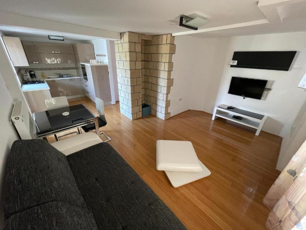 Bellevue Rooms Stara Baška Exterior foto