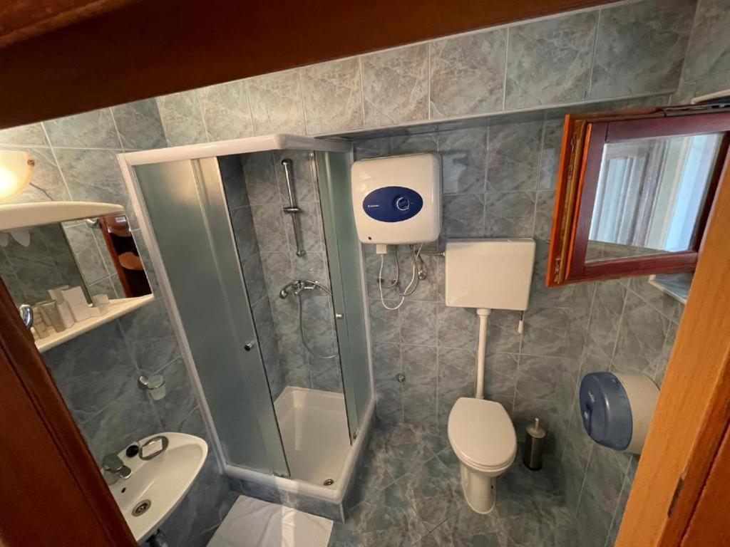 Bellevue Rooms Stara Baška Exterior foto